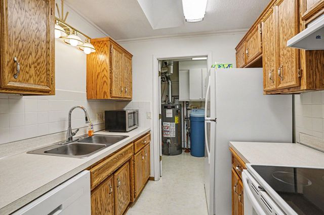 8689 134th Street W, Apple Valley, MN 55124