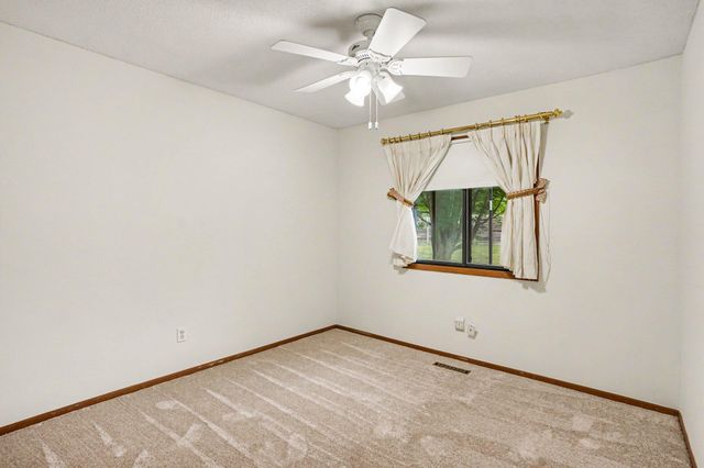 8689 134th Street W, Apple Valley, MN 55124