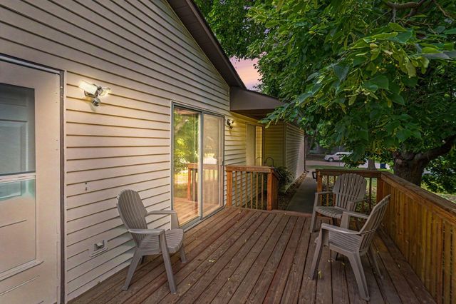 8689 134th Street W, Apple Valley, MN 55124