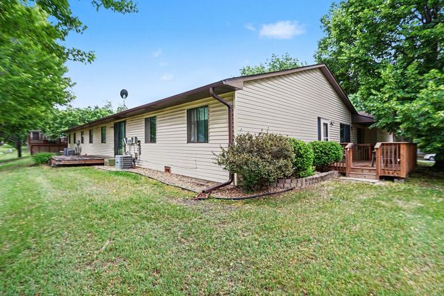 8689 134th Street W, Apple Valley, MN 55124