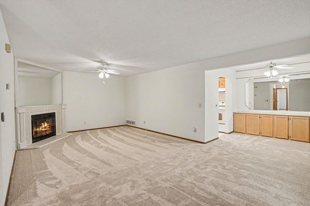 8689 134th Street W, Apple Valley, MN 55124