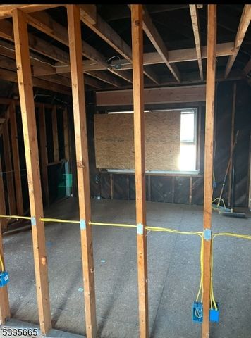 377 Littleton Ave, Newark City, NJ 07103