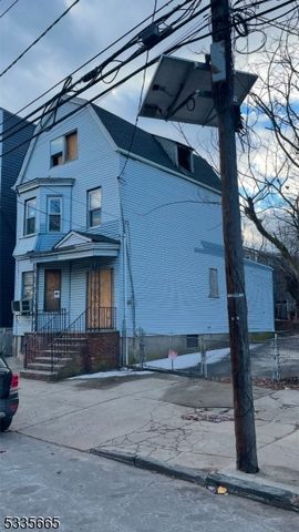 377 Littleton Ave, Newark City, NJ 07103
