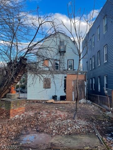 377 Littleton Ave, Newark City, NJ 07103
