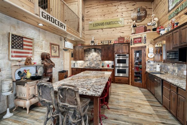 1050 County Road 5025, Leonard, TX 75452