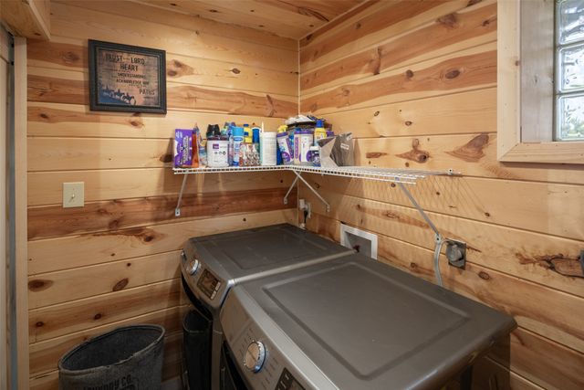 1050 County Road 5025, Leonard, TX 75452