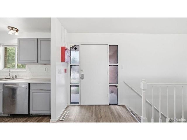 1550 Hiawatha Dr, Colorado Springs, CO 80915