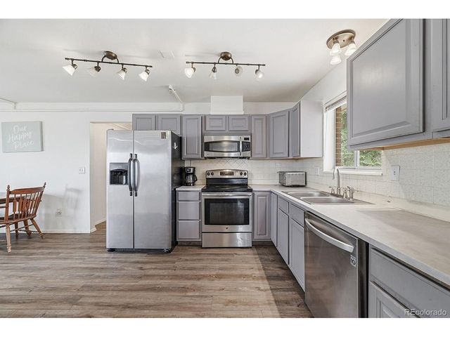 1550 Hiawatha Dr, Colorado Springs, CO 80915