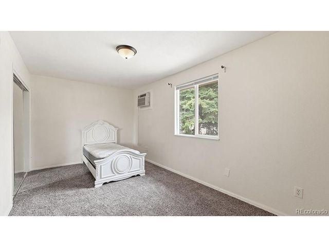 1550 Hiawatha Dr, Colorado Springs, CO 80915