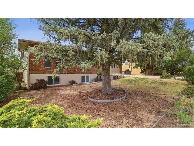 1550 Hiawatha Dr, Colorado Springs, CO 80915