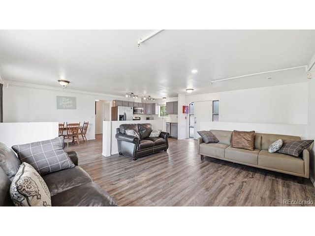 1550 Hiawatha Dr, Colorado Springs, CO 80915