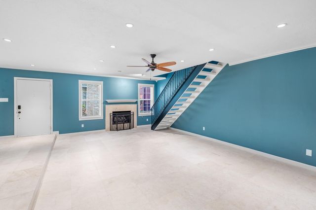 5514 Beverlyhill Street 2, Houston, TX 77056