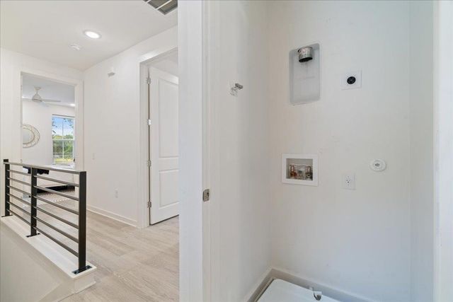 2624 Metcalfe RD 10, Austin, TX 78741