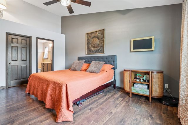 435 E Jefferson Street, North Liberty, IA 52317