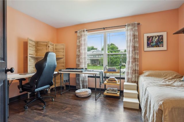 435 E Jefferson Street, North Liberty, IA 52317