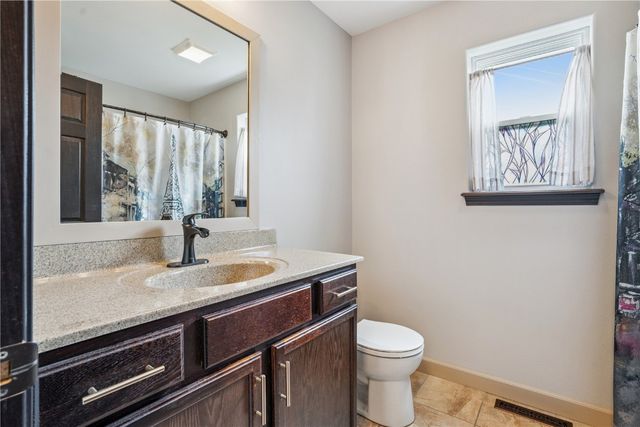 435 E Jefferson Street, North Liberty, IA 52317