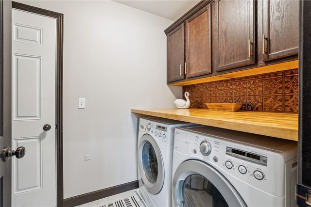 435 E Jefferson Street, North Liberty, IA 52317