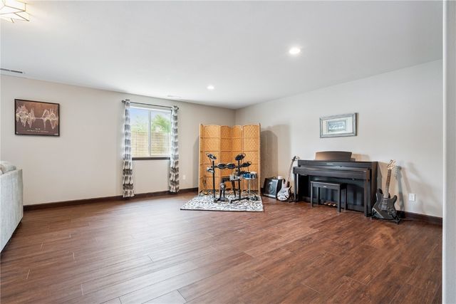 435 E Jefferson Street, North Liberty, IA 52317