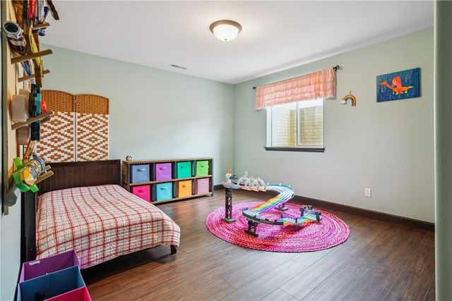 435 E Jefferson Street, North Liberty, IA 52317