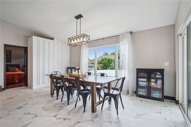 435 E Jefferson Street, North Liberty, IA 52317