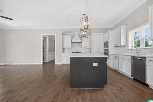 3904 CALVERT CIRCLE, Hoover, AL 35244