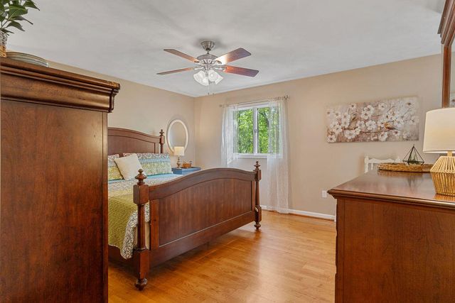 1546 Wanaga Way DR, Salem, VA 24153
