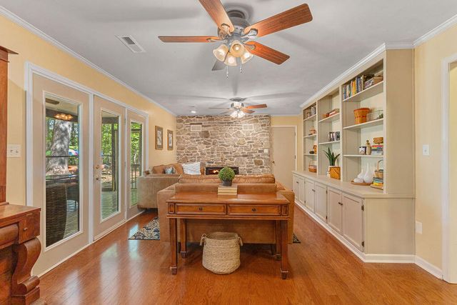 1546 Wanaga Way DR, Salem, VA 24153