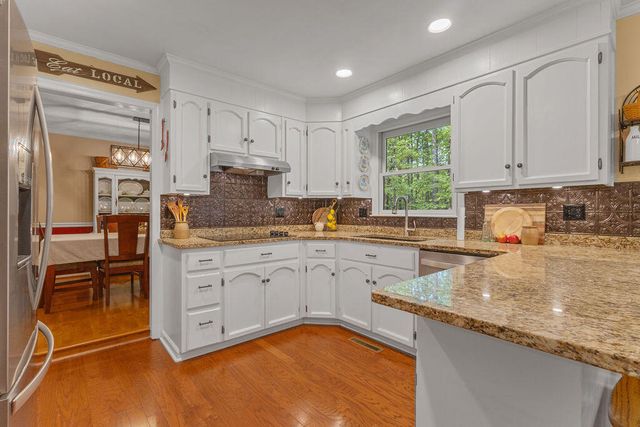 1546 Wanaga Way DR, Salem, VA 24153