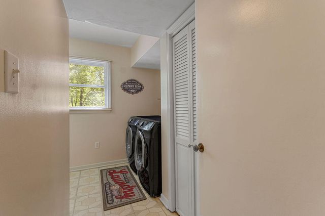 1546 Wanaga Way DR, Salem, VA 24153