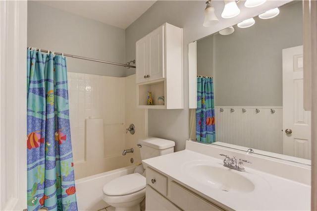 7568 Brookstone Circle, Flowery Branch, GA 30542