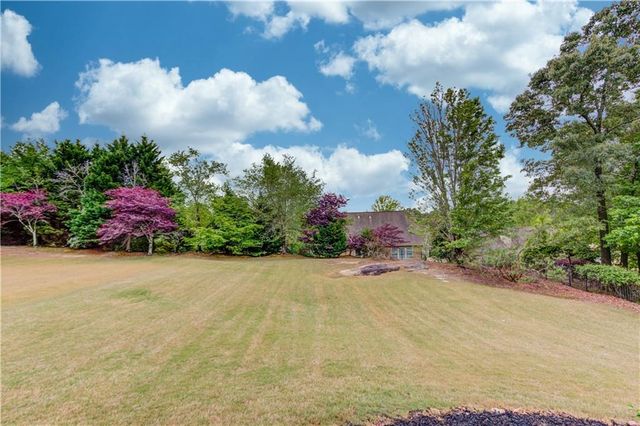 7568 Brookstone Circle, Flowery Branch, GA 30542