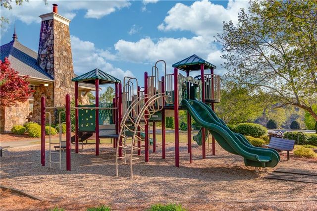 7568 Brookstone Circle, Flowery Branch, GA 30542