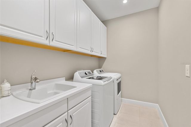 4743 MOTTA COURT, Bradenton, FL 34211