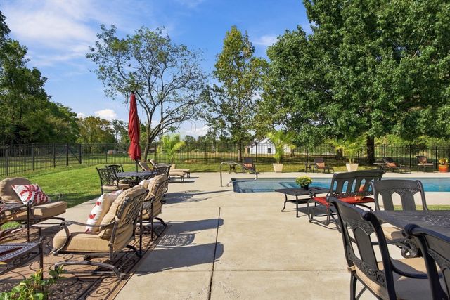 9455 Coles Ferry Pike, Lebanon, TN 37087