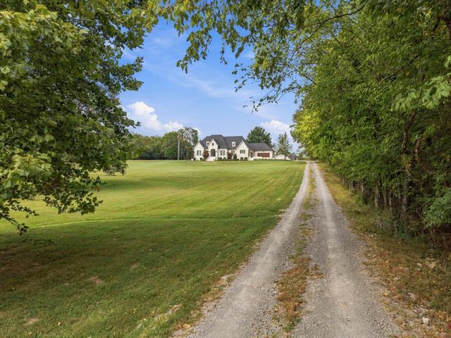 9455 Coles Ferry Pike, Lebanon, TN 37087