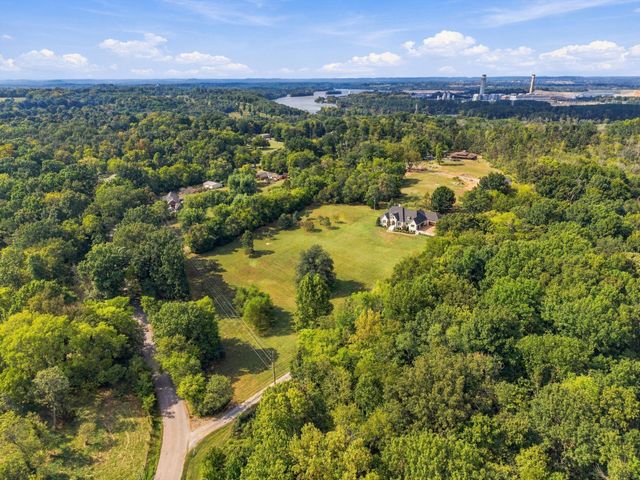 9455 Coles Ferry Pike, Lebanon, TN 37087