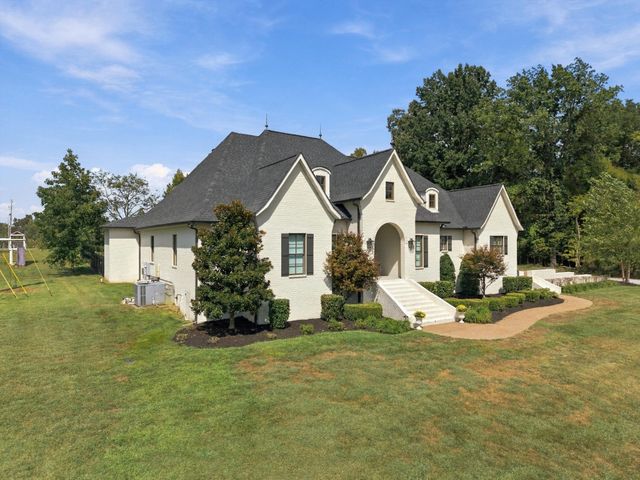 9455 Coles Ferry Pike, Lebanon, TN 37087