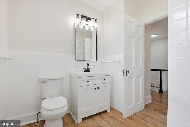 161 E AVON RD, Brookhaven, PA 19015