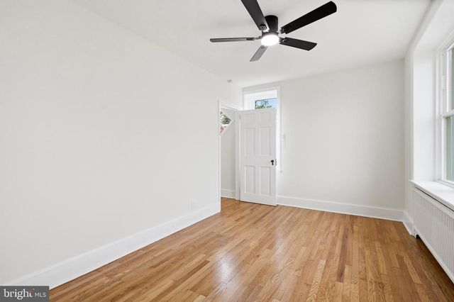 161 E AVON RD, Brookhaven, PA 19015