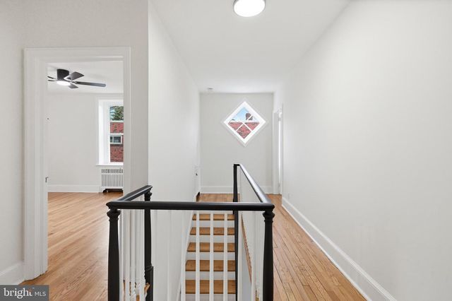 161 E AVON RD, Brookhaven, PA 19015