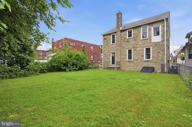 161 E AVON RD, Brookhaven, PA 19015