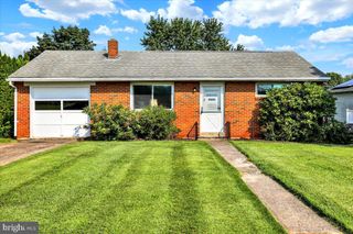 121 VIRGINIA AVE, Reading, PA 19606