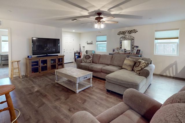 1344 Ladyfern St, Plumas Lake, CA 95961