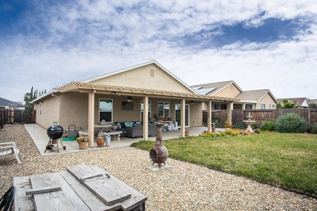 1344 Ladyfern St, Plumas Lake, CA 95961