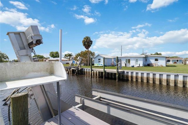 607 MANATEE AVENUE, Ellenton, FL 34222