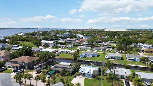 607 MANATEE AVENUE, Ellenton, FL 34222