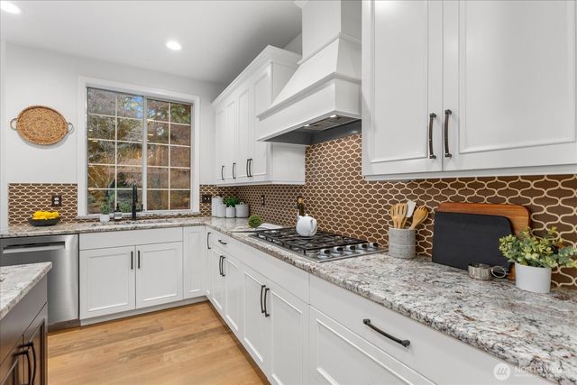 15022 16th Avenue SE, Mill Creek, WA 98012