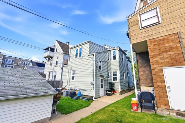 1671 Marshall STREET, Milwaukee, WI 53202