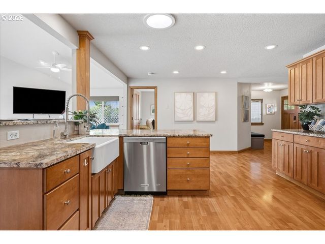 5030 Se 49TH Ave, Portland, OR 97206