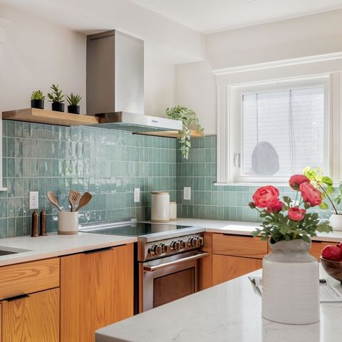 61 North Street 1, Somerville, MA 02144